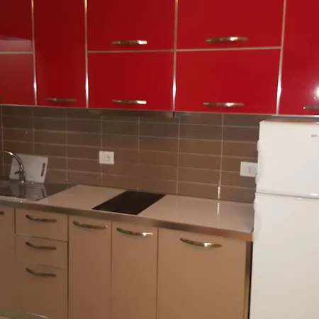 Divers 3* Radhimë