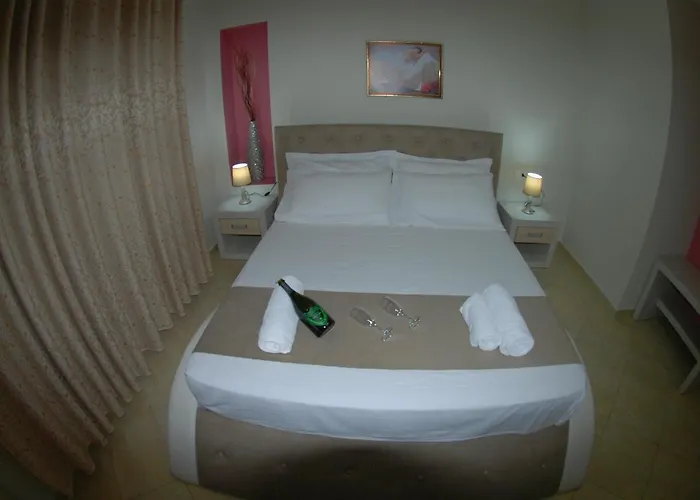 Ξενοδοχείο Divers 3*