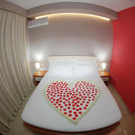 Divers 3* Radhimë
