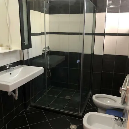 Отель Divers 3*